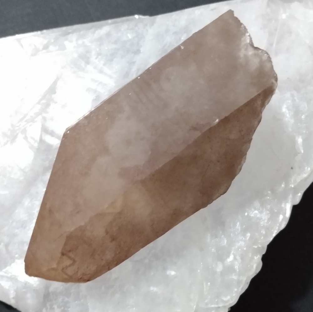 Red quartz - Picture 2 of 2
